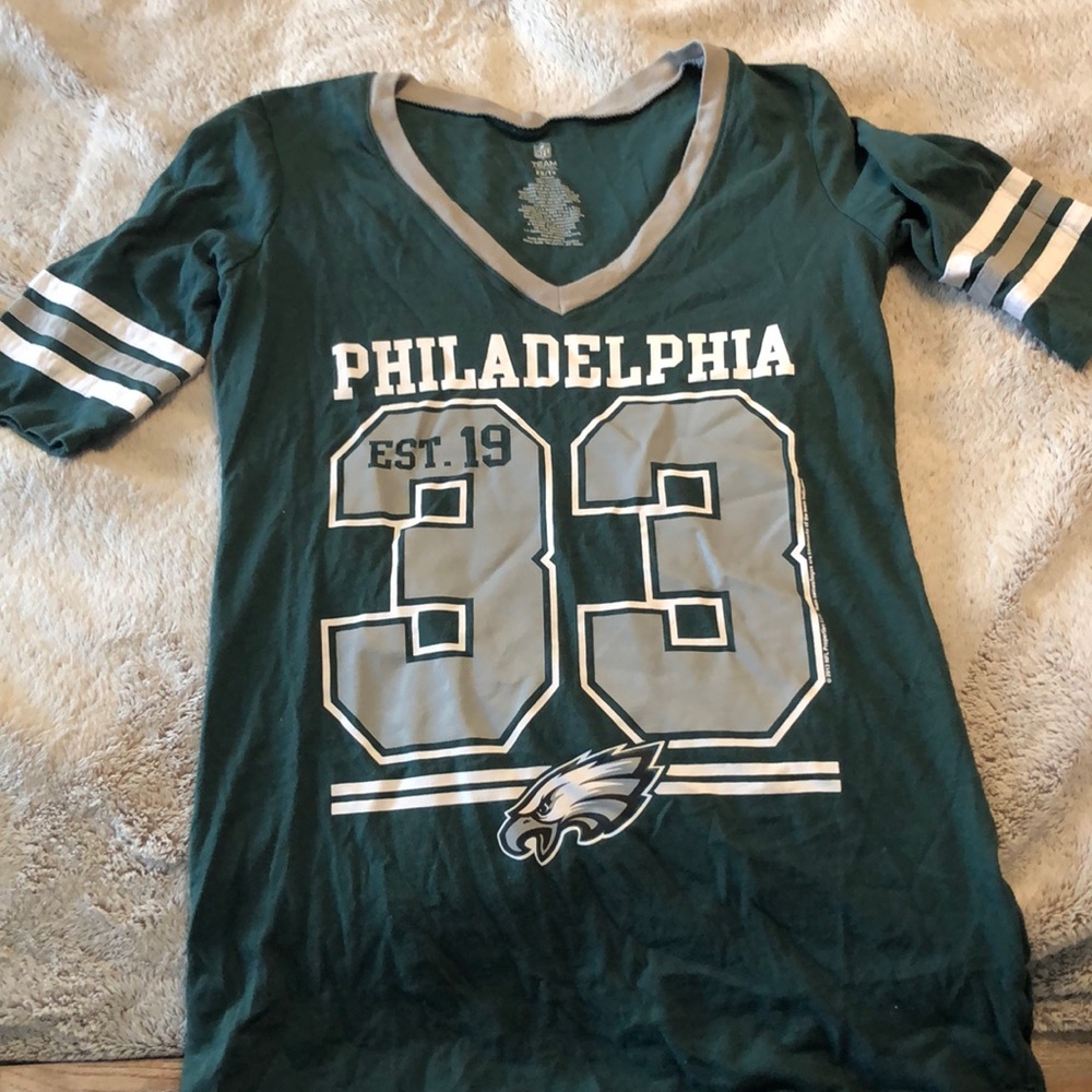 Eagles quarter sleeve